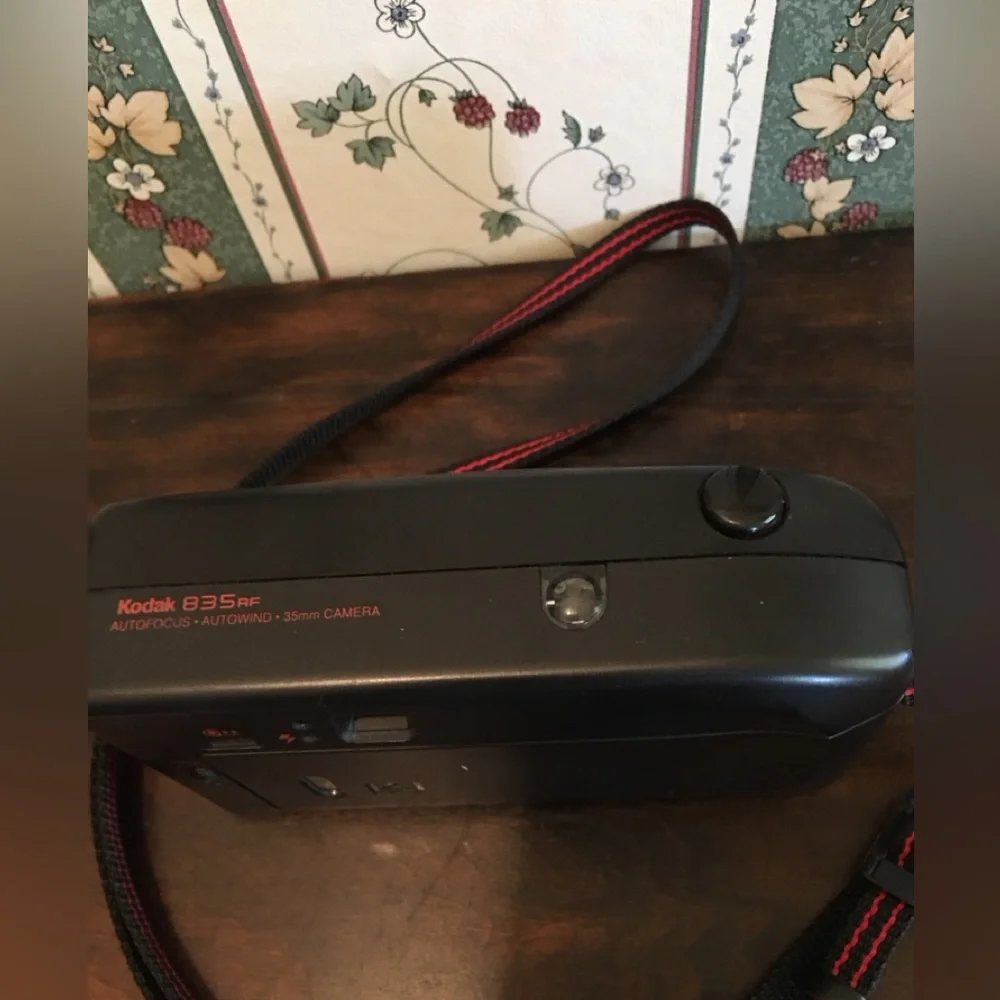 Kodak Black Film Camera Compact Design with Built-in Flash